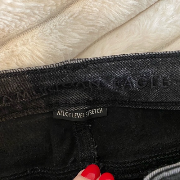 American Eagle Black Ripped Jeans - Picture 3 of 4